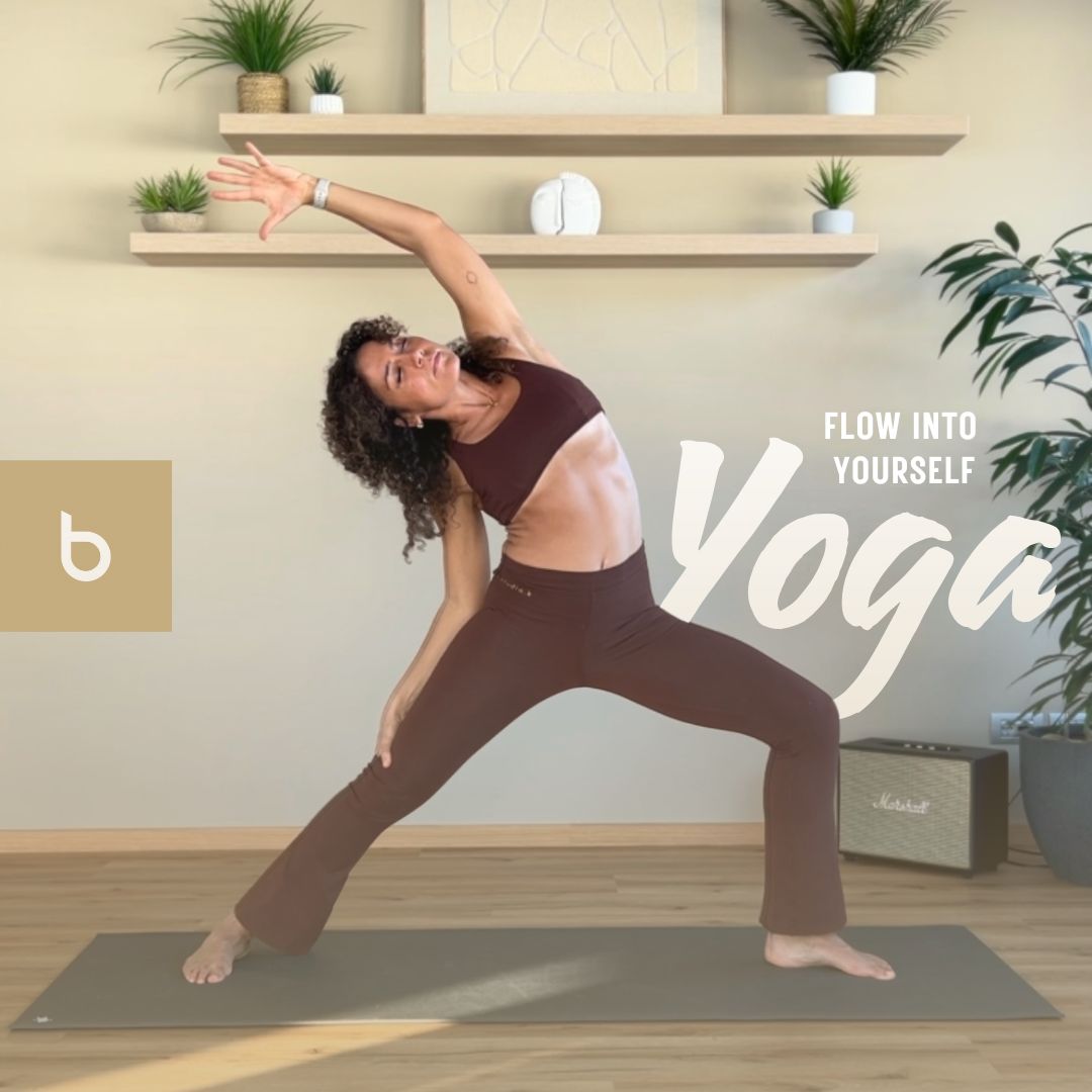FLOW INTO YOURSELF - Yoga con Johanna | martedì ore 17.30 - 10 ingressi
